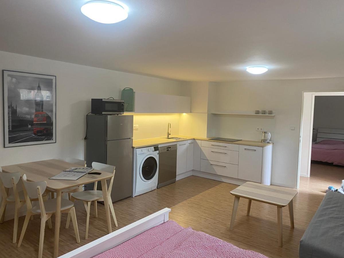 Red Travel Apartment Dvůr Králové nad Labem Eksteriør bilde
