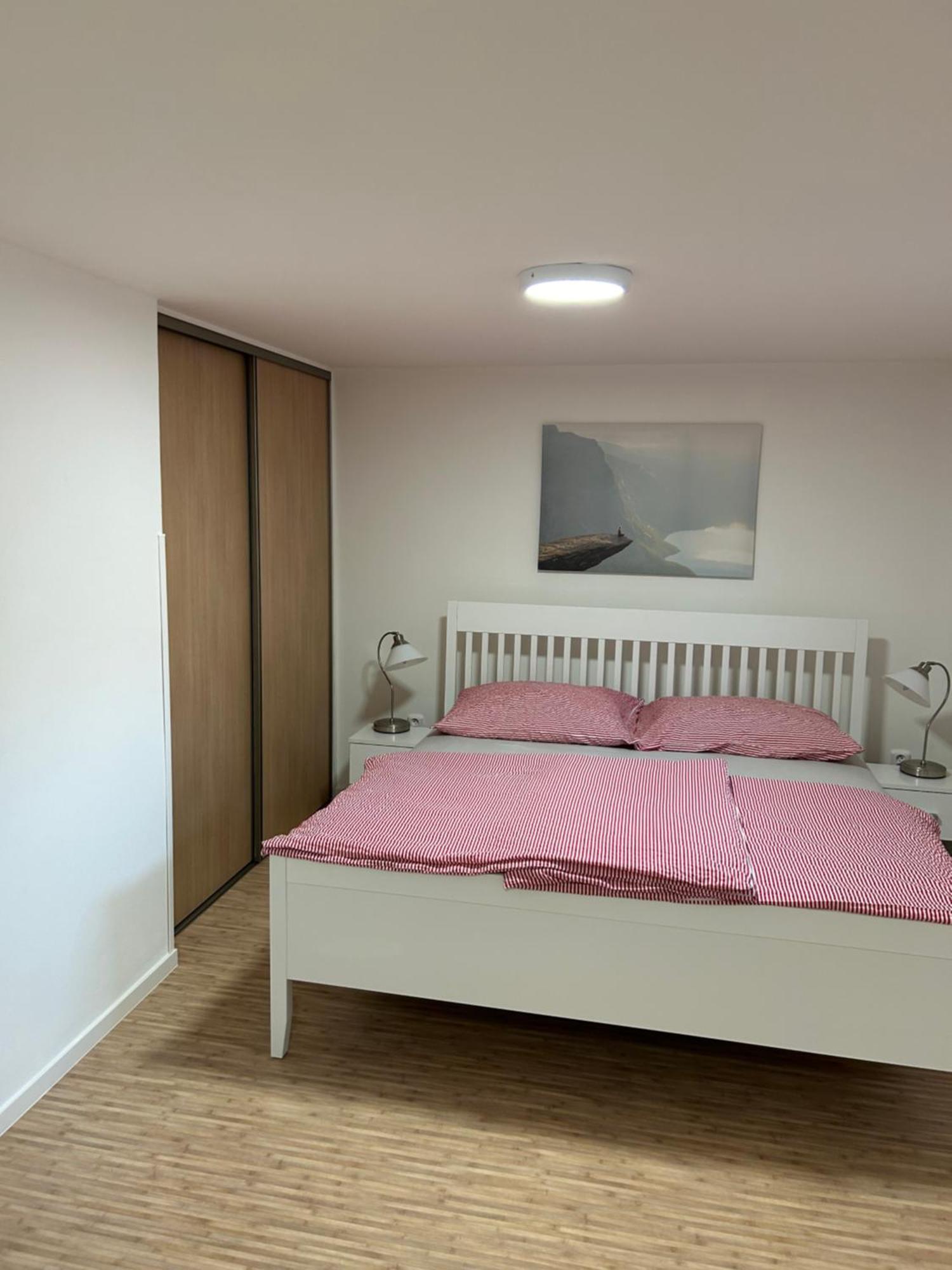 Red Travel Apartment Dvůr Králové nad Labem Eksteriør bilde